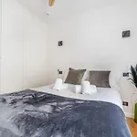 Cozy Apartment, Center Of アパート