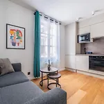 Cozy Apartment, Center Of アパート *