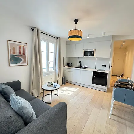 Apartamento Cozy Apartment, Center Of *