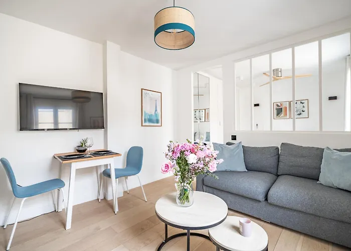 Apartamento Cozy Apartment, Center Of *
